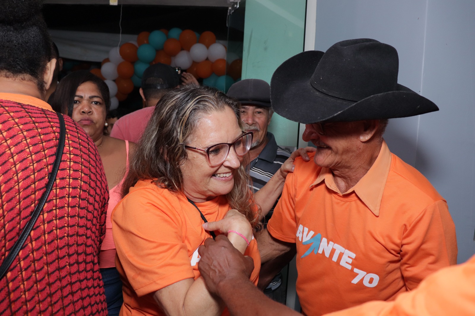 Convenção partidária em Medeiros Neto lança Dra. Jádina Paiva como candidata a prefeita